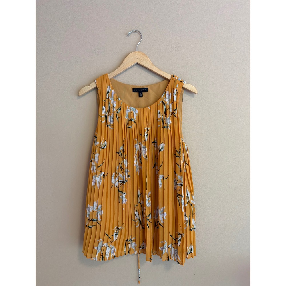 Banana Republic Mustard Yellow‎ Floral Pleated Sleeveless Blouse Top Medium